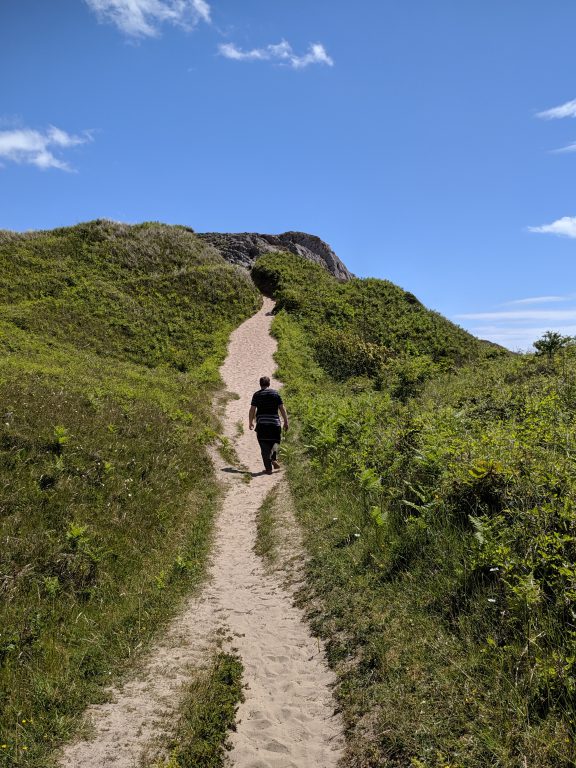 Path to Broadhaven South beach - Pembrokeshire beaches