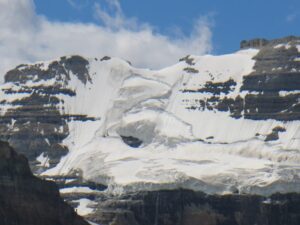 Lake Louise mountain trail, Canadian Road trip with kids