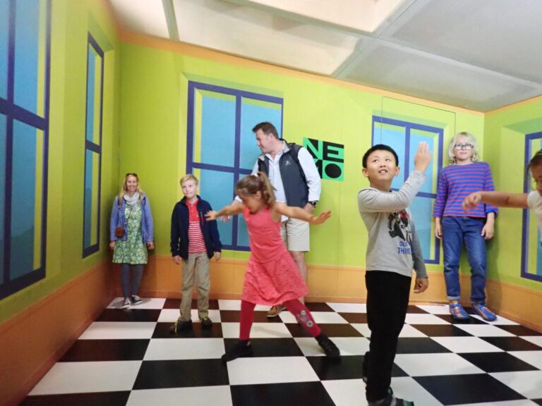Family trip to Europe itinerary: Fair(s and) Cities -Paris, Disney, Brussels, Duinrell and Amsterdam 94 Nemo Science museum, Amsterdam