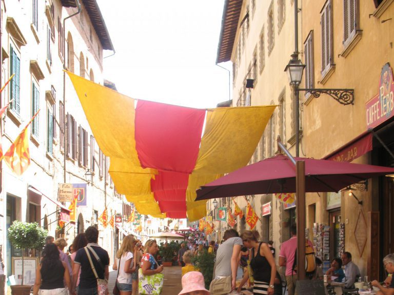 Heraldic flags, Volterra