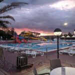 Poolside pizzeria, Venice with kids