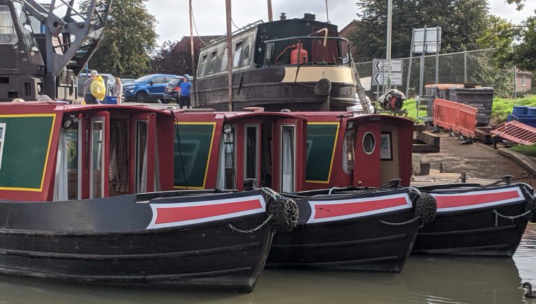 Boat park, one day canal boat hire