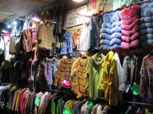 Portobello Market, London itinerary with kids, things to do in London with teens