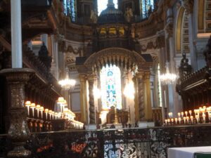 St Paul's Cathedral, London with kids, Bucket list ideas, things to do in London with teens
