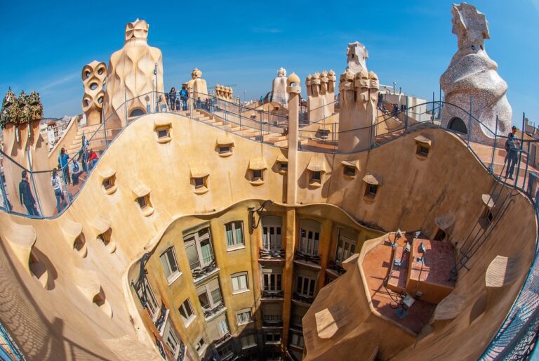 Gaudi Barcelona by Pixabay