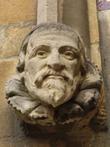 Stone face, Bodleian Library, Oxford with kids