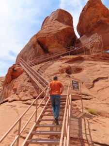 Valley of Fire, USA road trip with teens