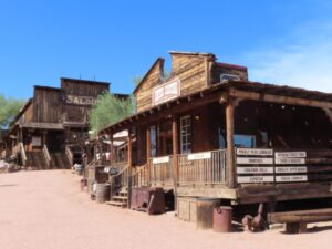 Frontierland, USA road trip with teens